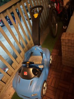 Step 2 blue car