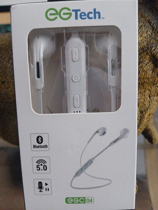 eG Tech Bluetooth Earphones - Brand New!