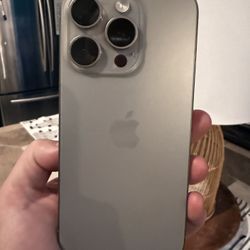 iPhone 15 Pro – Like New – Unlocked – No Scratches
