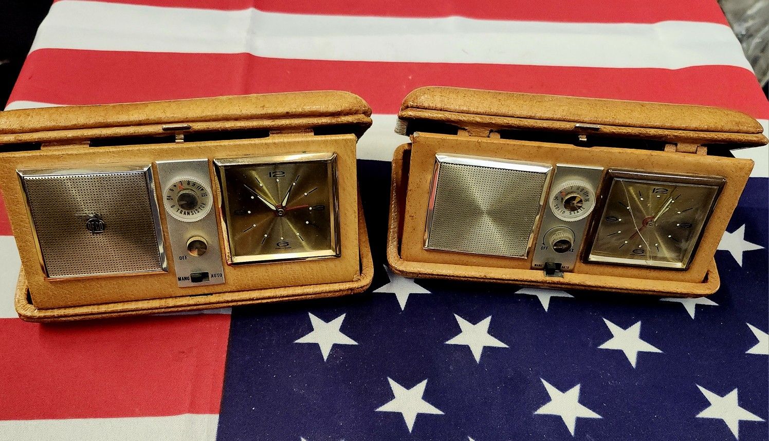 Vintage AFCO Transistor Travel Clock Radio Model TCR main image 0