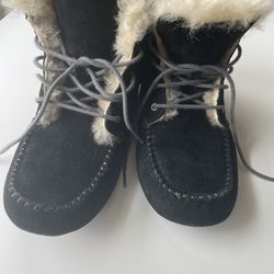 UGG Black Chickaree Moccasin Tie Up Boots Women’s 8