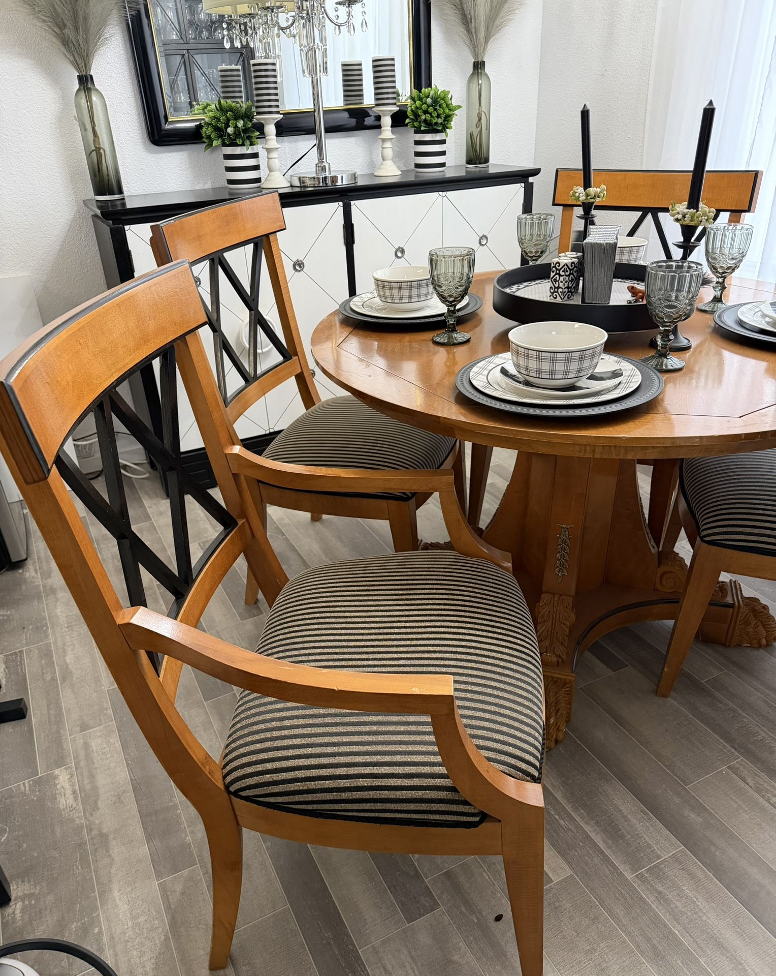 Vintage THOMASVILLE Dining Table & 4 Chairs