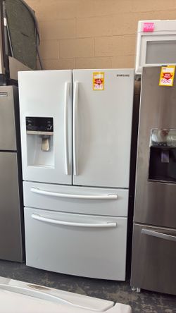 Nice Samsung refrigerator