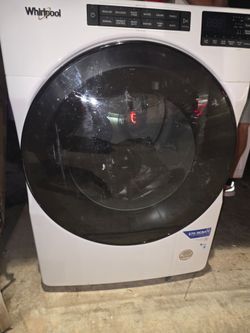 Brand new never used whirlpool stackable 27 inch gas dryer