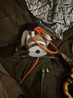 Chainsaw