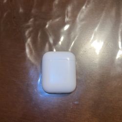 AirPods (Gen 1) Charging Case