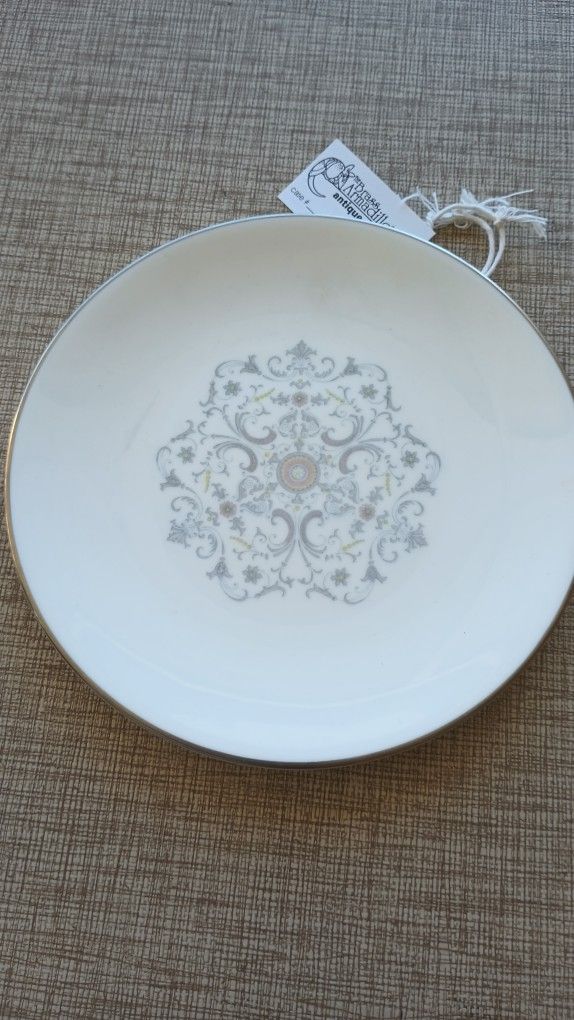 Royal Worcester Fine Bone China Bridal Lace 1963 England Bread & Butter Plate
