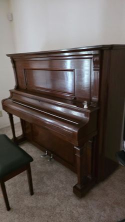 1914 Piano