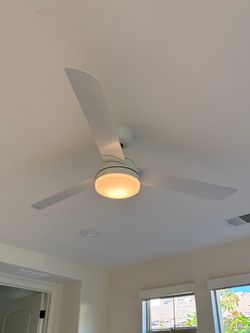 White Ceiling Fan with Light Kit