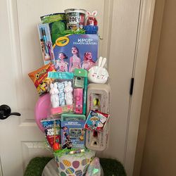 Zoey 🐰Easter basket