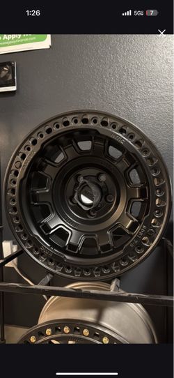 Jeep wheels and tires 17” 5x139.7
