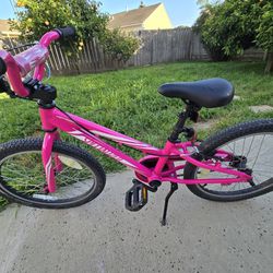 Specialized Kids bike size 20inch wheel