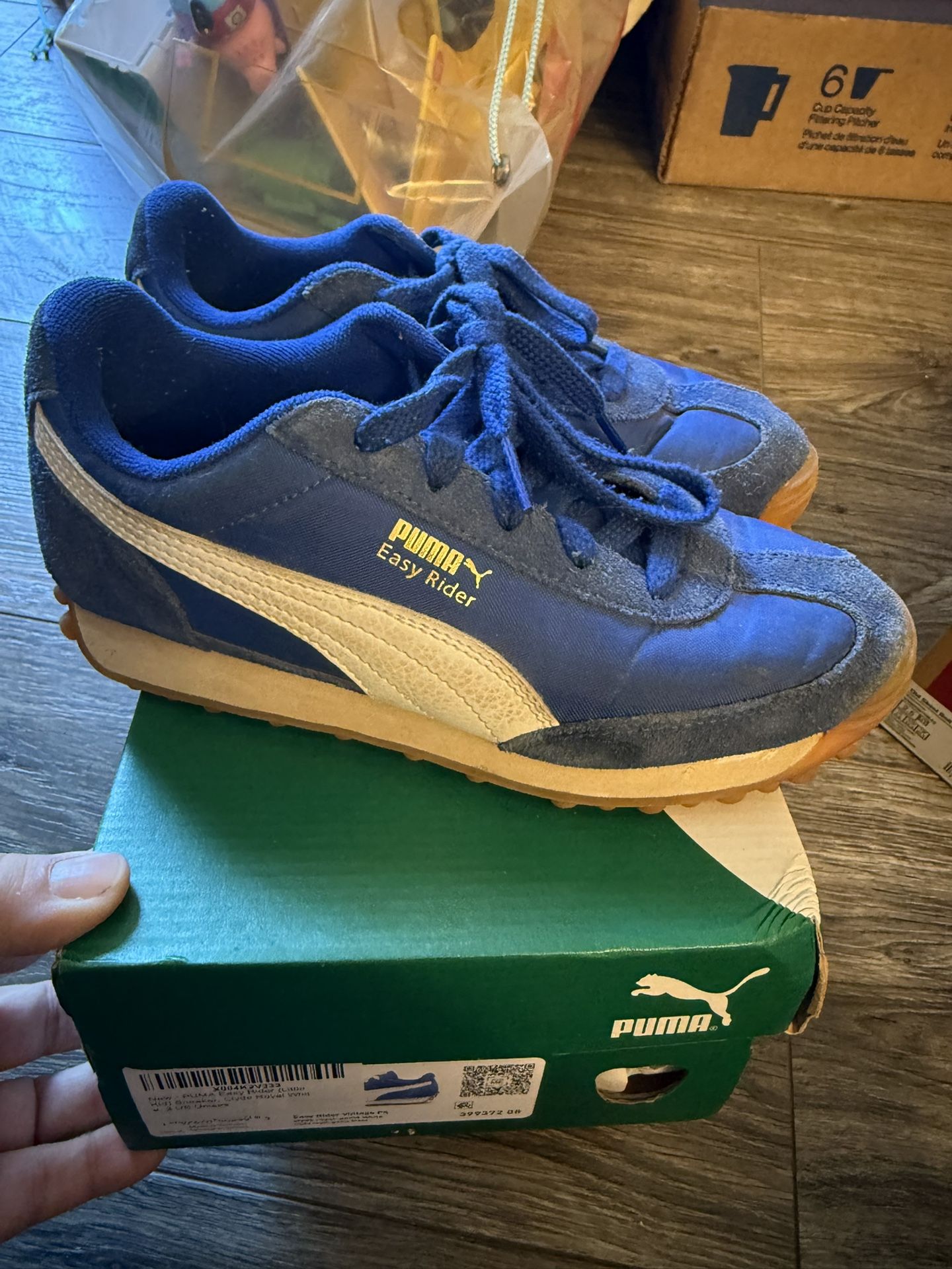 Pumas - Boy Shoes Size 3