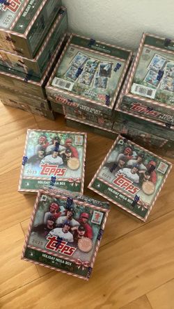 TOPPS 2025 MLB Holiday Mega Box