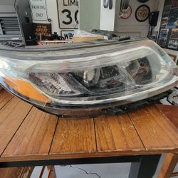 kia Sorento headlight 