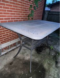 Outdoor Metal Patio Dining Table