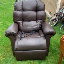 Mechanical Chair 
