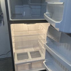 Refrigerator  GE 