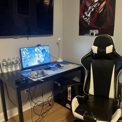 SELLING MY SETUP DM ME FOR PRICES