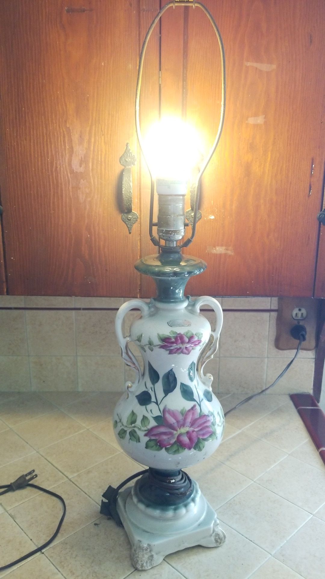 De Lucent China Antique Lamp