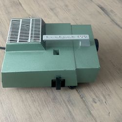 Vintage Realist 400 Automatic Slide Color Projector