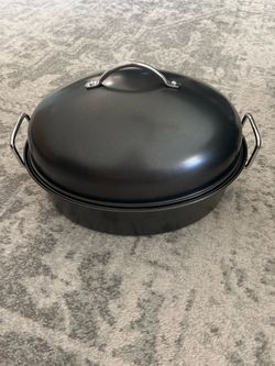 Black Roasting Pan with Lid