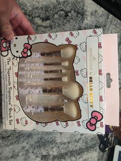 Hello kitty brushes
