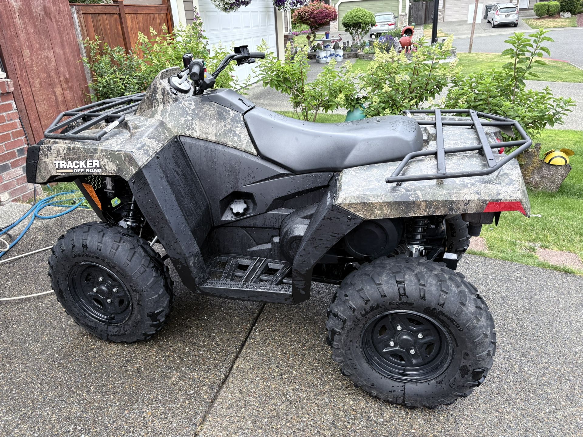 2023 Tracker 600 ESP