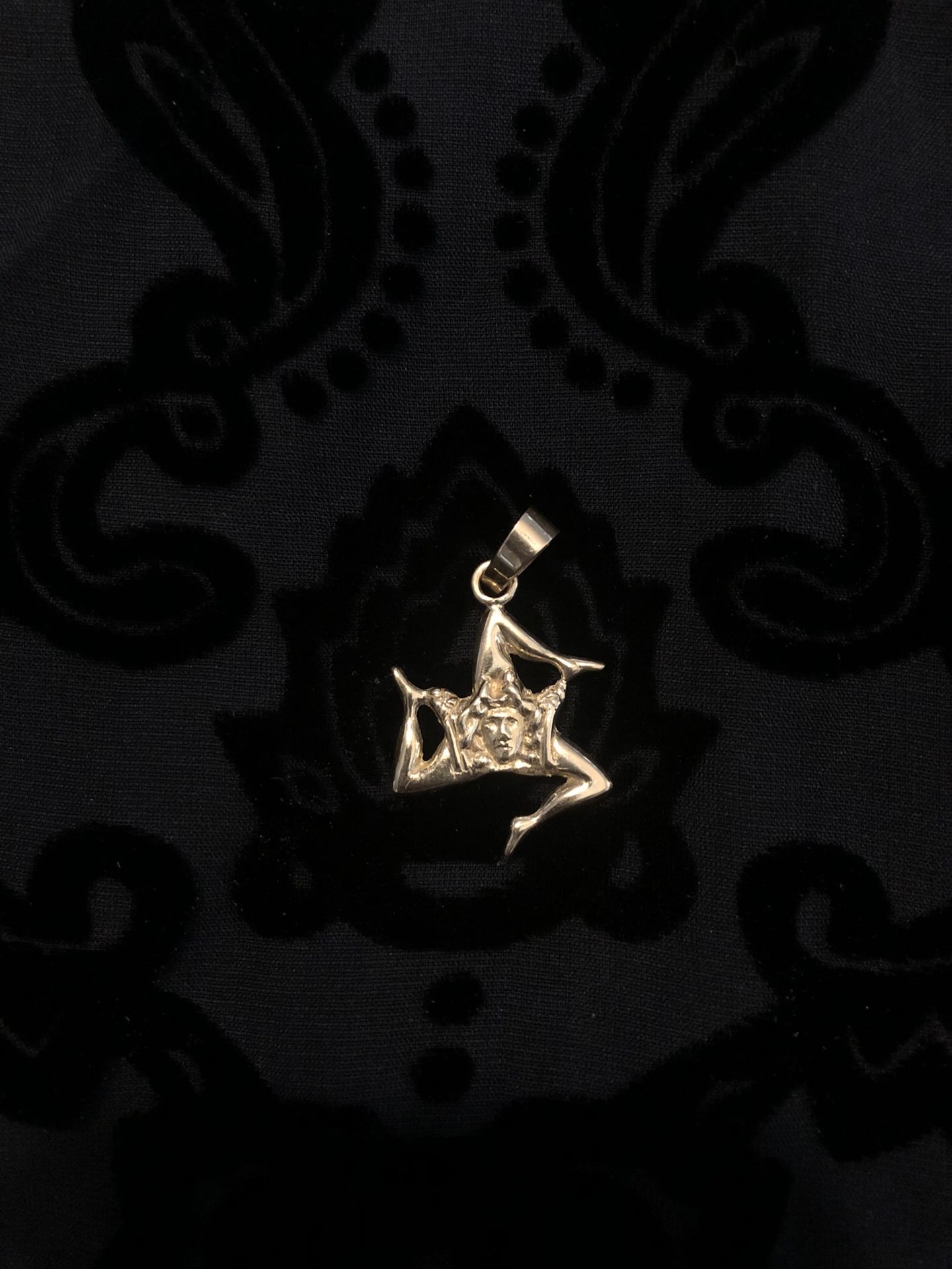 Sicilian Trinacria 18k Yellow Gold Charm