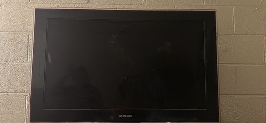 50” SAMSUNG FLAT SCREEN 