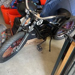 Electric Boys Cruiser 