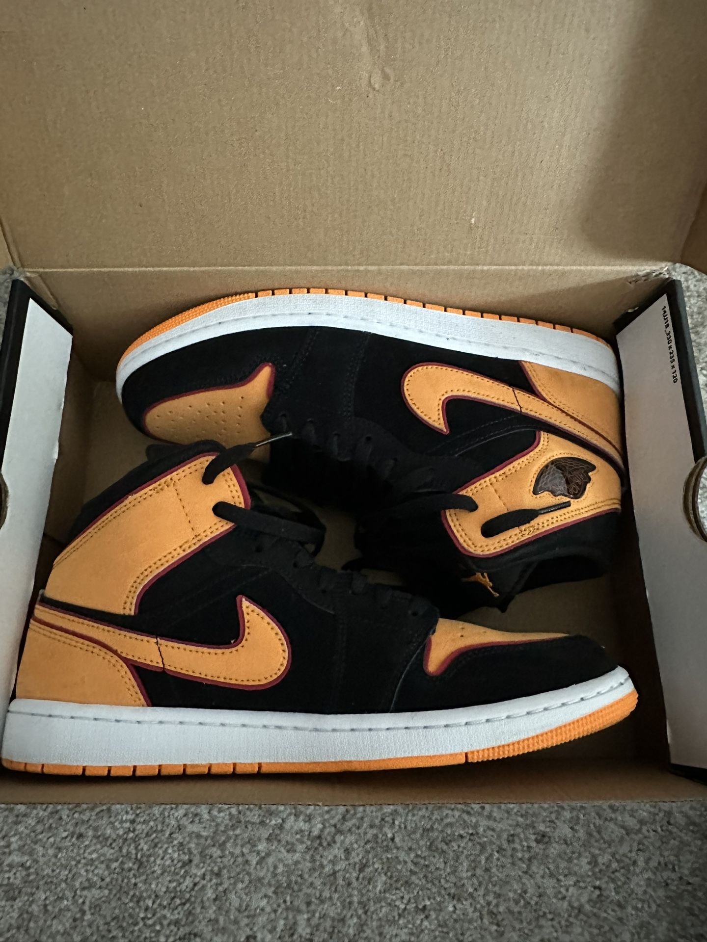 Nike Air Jordan 1