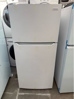 New open box Frigidaire White top and bottom refrigerator