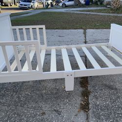 White Bed Wood Spring 