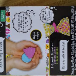 Brand New Emojis Soap Making Kit