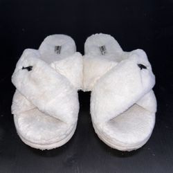 Fuzzy Puma Slides