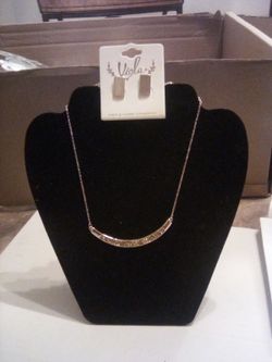 DRUZY STONE NECKLACE AND EARRING SET