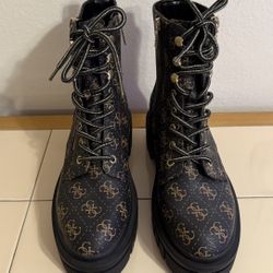 GUESS Women's Boots 