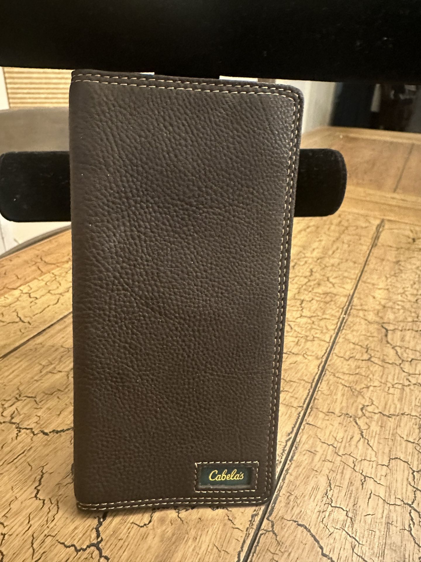 Cabela’s Full Grain American Deerskin Leather Bifold Wallet