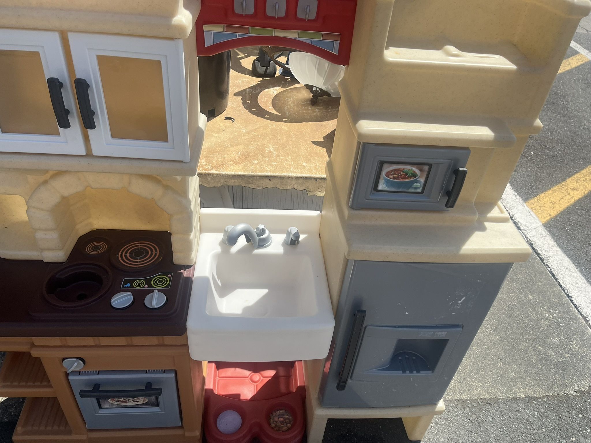 Kids Play Kitchen