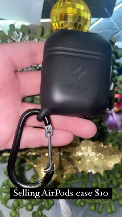 AIRPODS CASE 