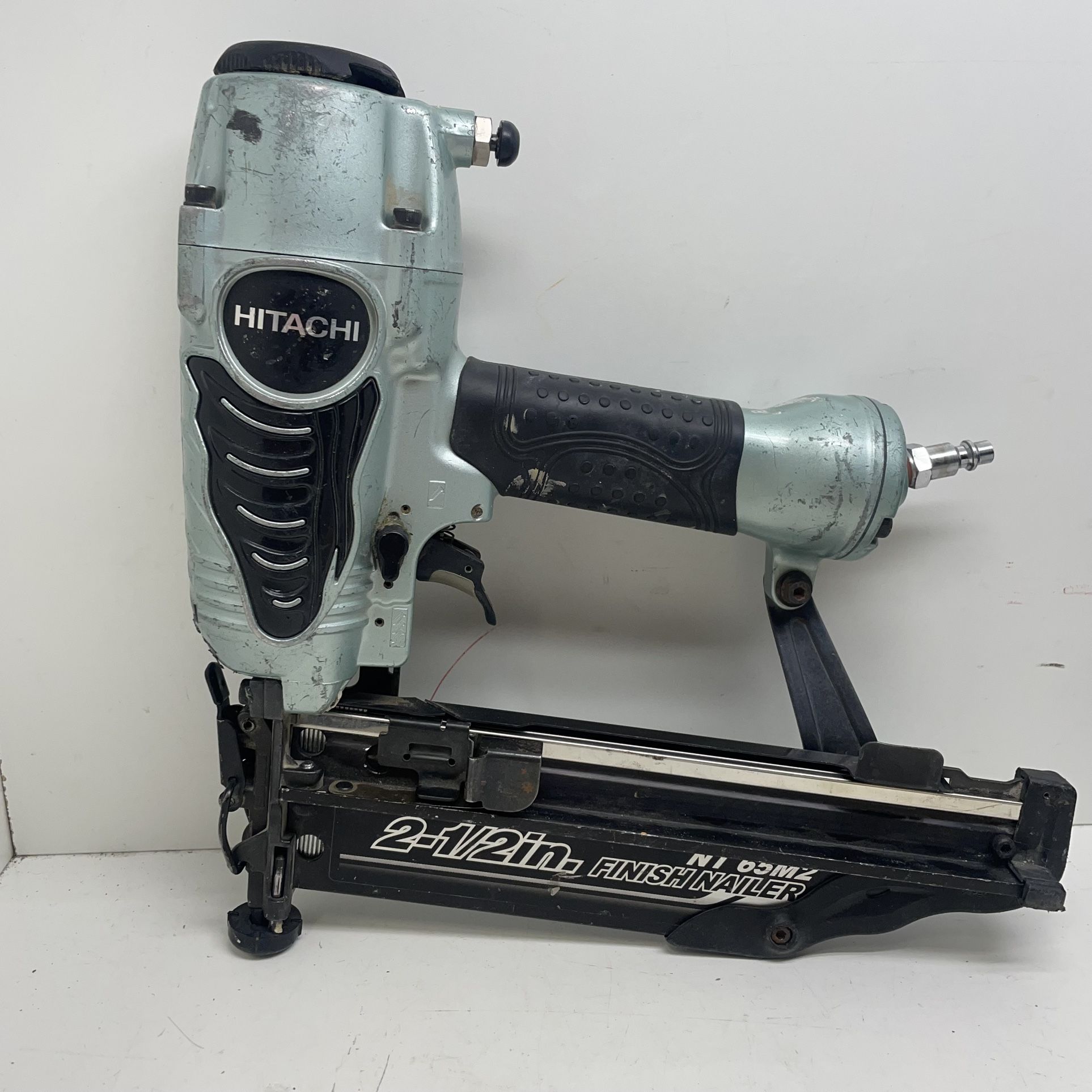 Hitachi Finish Nailer 206346/15