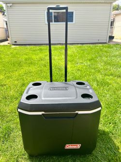 Igloo big wheeled cooler