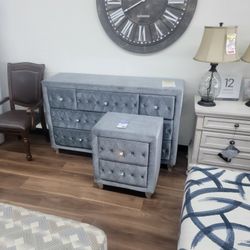 Dresser And Nightstand In Grey Velvet 