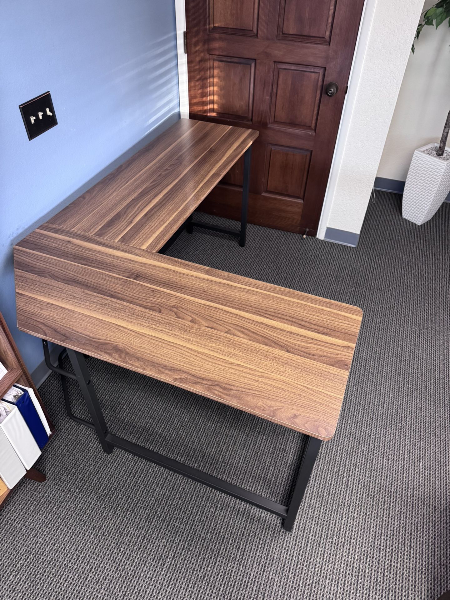L Shaped Desk And Filing Cabinet