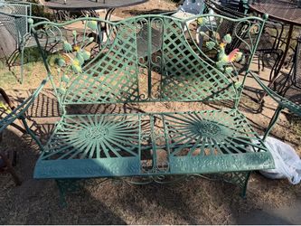 Beautiful vintage patio bench