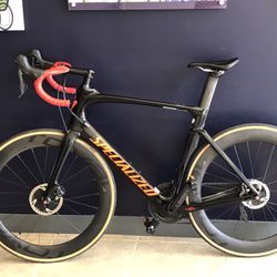 Specialized Venge 2018 58cm TopOfTheLine Dura Ace RovalCLX64CarbonWheels Showroom Condition 