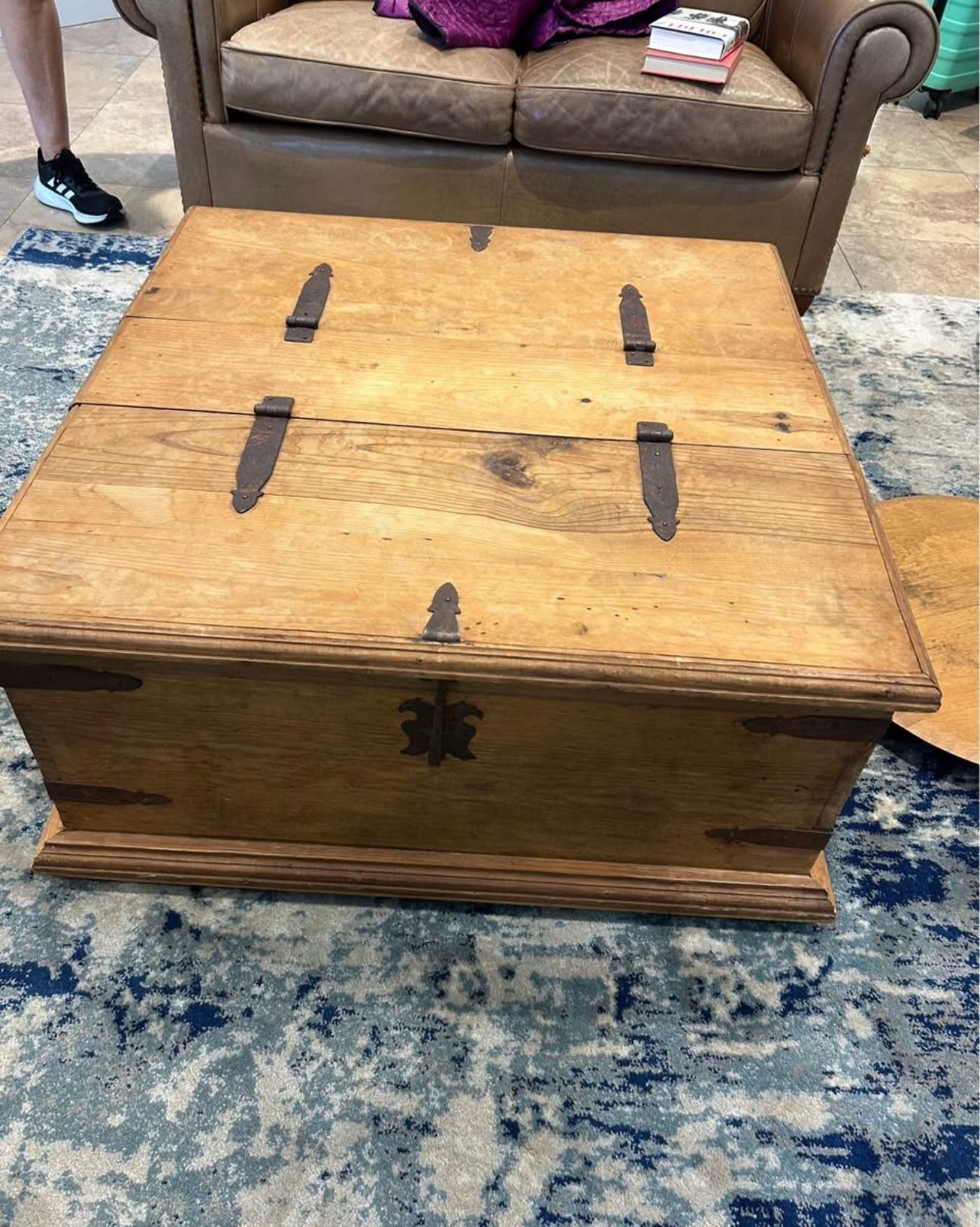 Very Cool Rustic Wood Coffee Table. Cabin Decor With Storage Inside