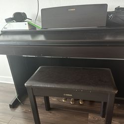 Yamaha piano almost new