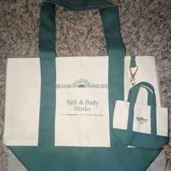 Bath and Body Works Green Mini Tote w/ Tiny Tote Keychain!
